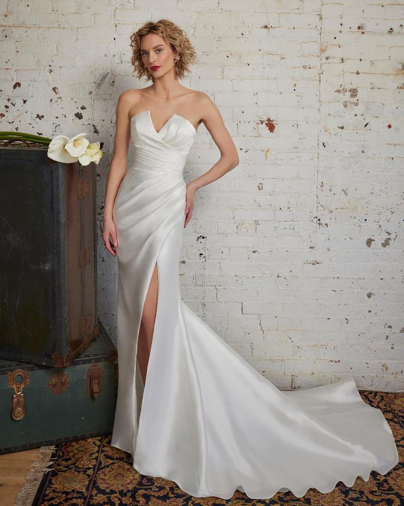 123252 fitted simple satin wedding dress with a slit and overskirt3